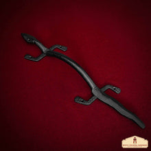 Load image into Gallery viewer, Rustic Hand Forged Iron Lizard Gate / Door Pull: Ideal for Victorian, Colonial, Retro, Steampunk, Gothic, Baroque, and Medieval Settings, (52.5x14) cm