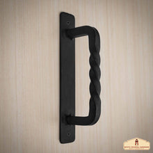 Load image into Gallery viewer, Rustic Hand Forged Door Pull Handle: Ideal for Victorian, Colonial, Retro, Steampunk, Gothic, Baroque, and Medieval Settings, (15.7x2.4) cm