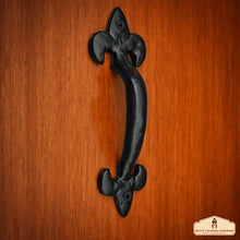 Load image into Gallery viewer, Rustic Cast Iron Fleur de Lis Door Pull: Ideal for Victorian, Colonial, Retro, Steampunk, Gothic, Baroque, and Medieval Settings, (17x4.7) cm