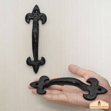 Load image into Gallery viewer, Rustic Cast Iron Fleur de Lis Door Pull: Ideal for Victorian, Colonial, Retro, Steampunk, Gothic, Baroque, and Medieval Settings, (17x4.7) cm
