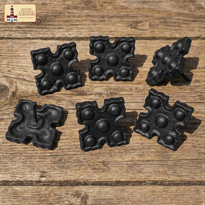 Iron Gothic Decorative Clavos