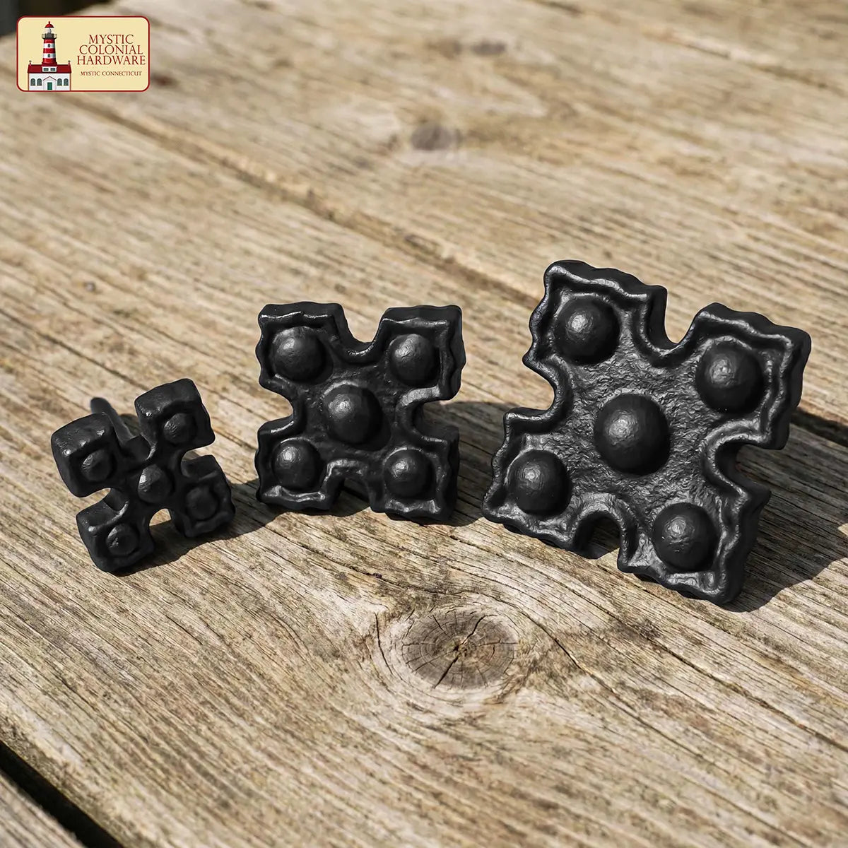 Iron Gothic Decorative Clavos