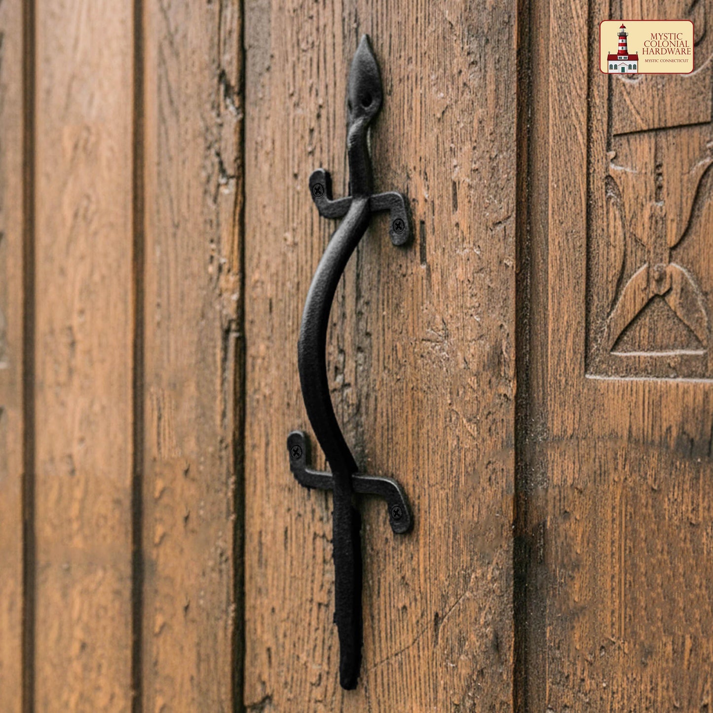 Rustic Hand Forged Iron Lizard Gate / Door Pull: Ideal for Victorian, Colonial, Retro, Steampunk, Gothic, Baroque, and Medieval Settings, (52.5x14) cm