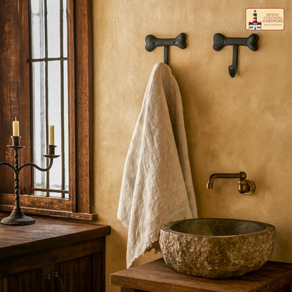 Rustic Hand Forged Iron Wall Hooks Set of 2: Ideal for Victorian, Colonial, Retro, Steampunk, Gothic, and Baroque Settings (11.2x10) cm